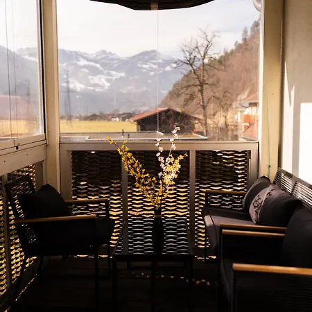 Homy Alpine Panorama Apartment *